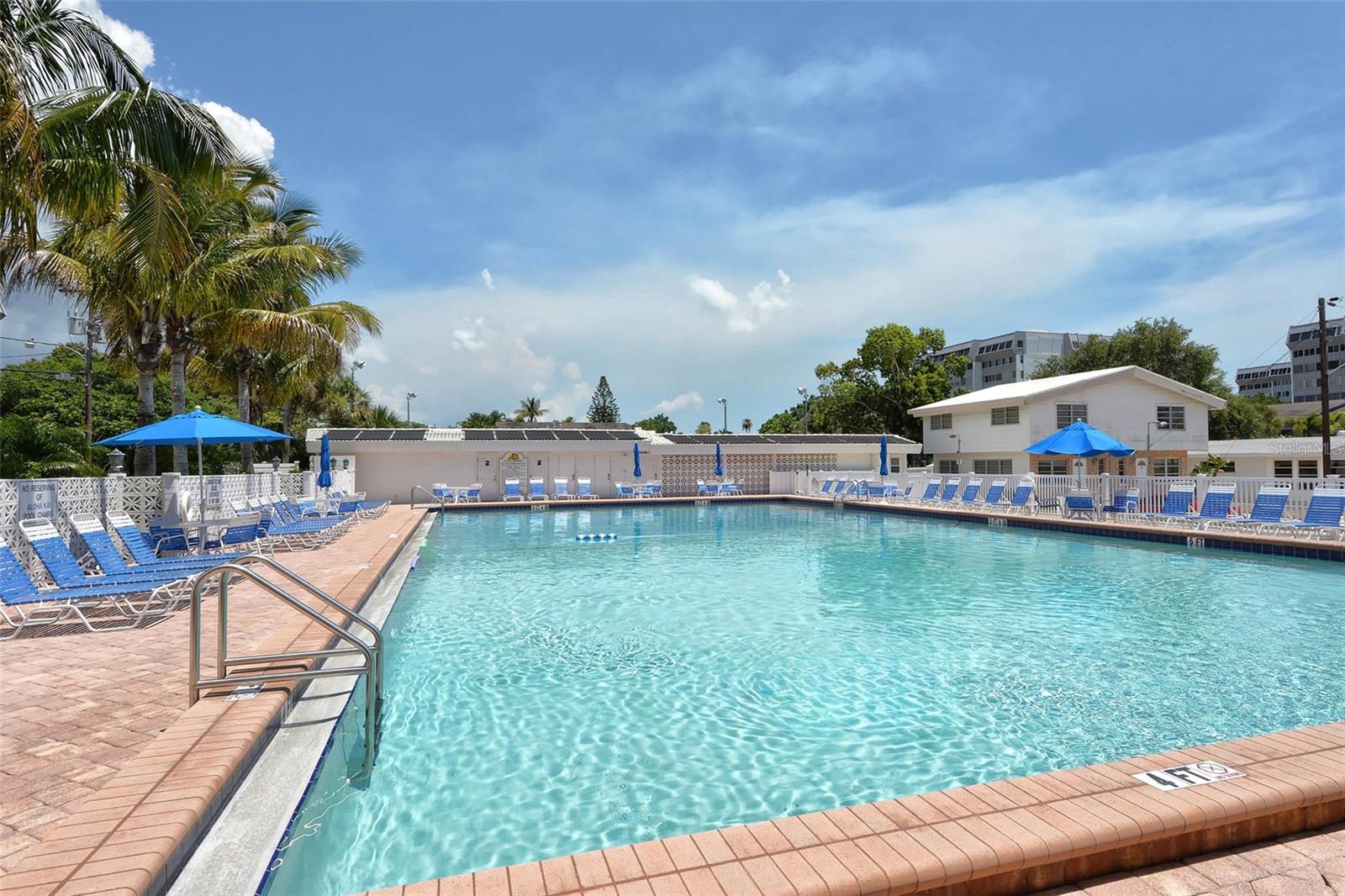 ALOHA KAI APTS - Residential
