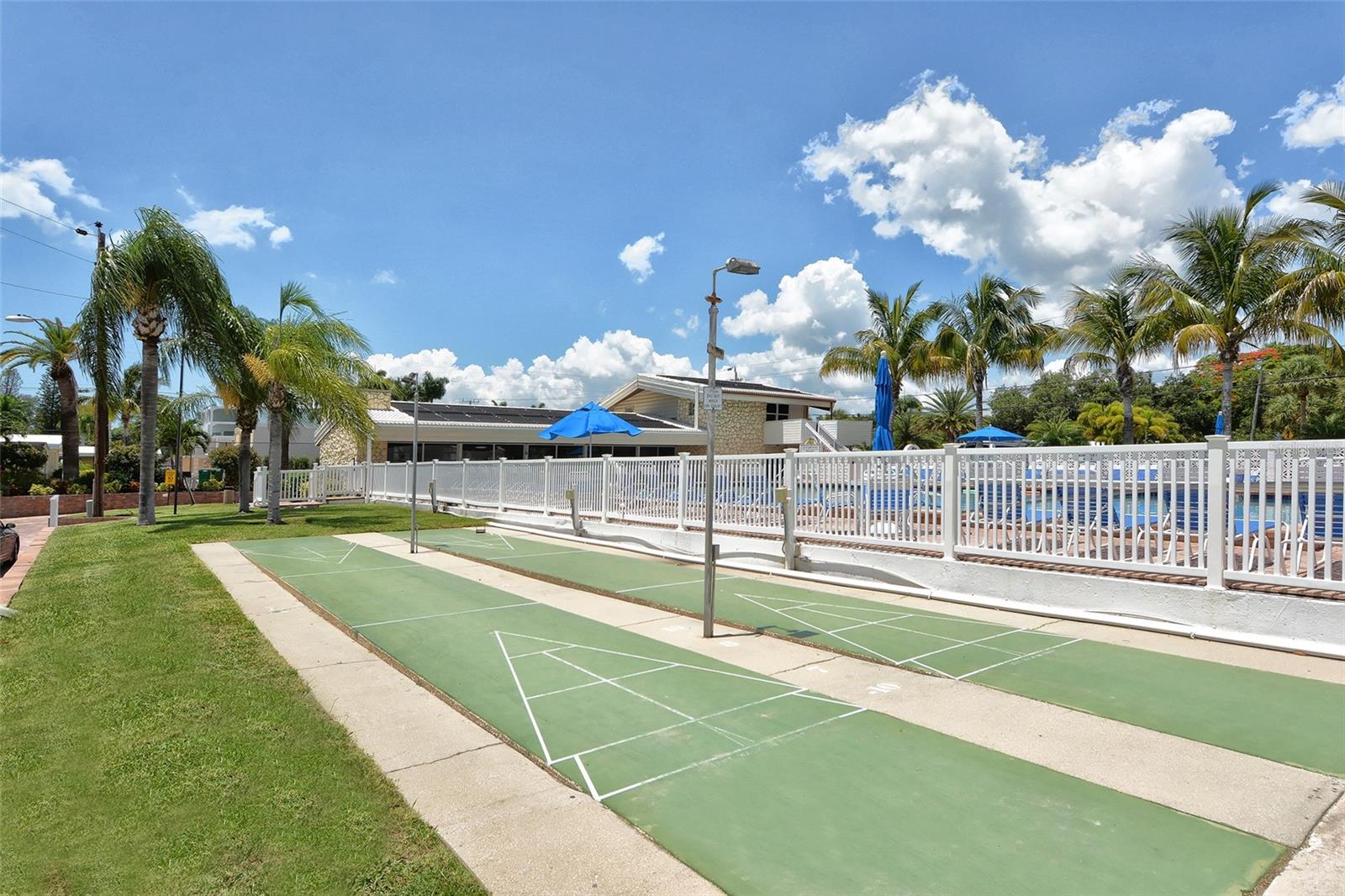 ALOHA KAI APTS - Residential