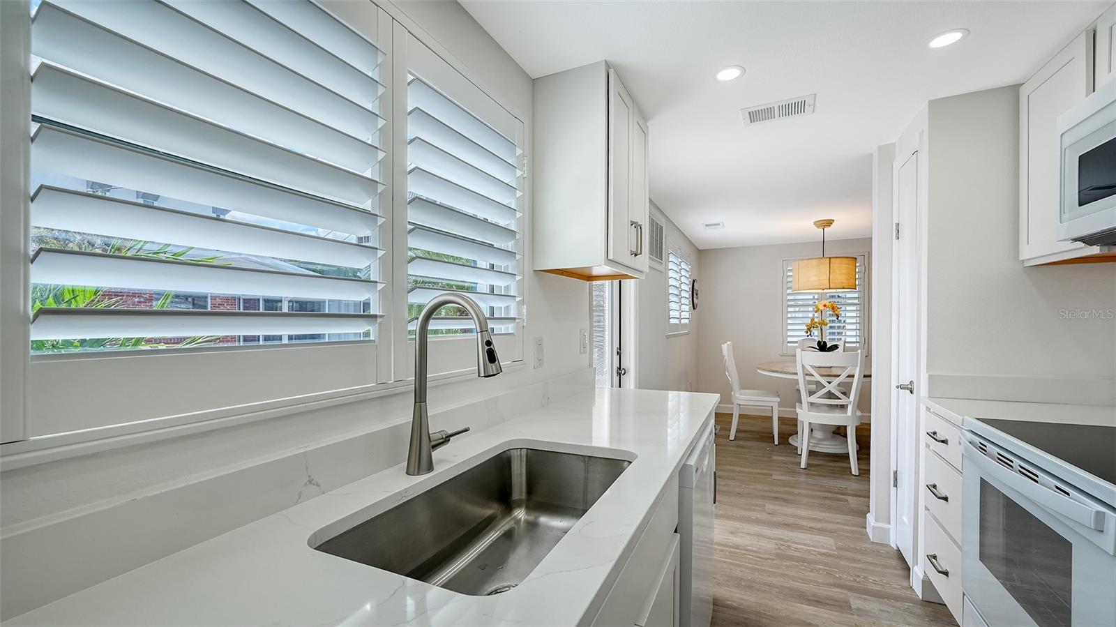 ALOHA KAI APTS - Residential