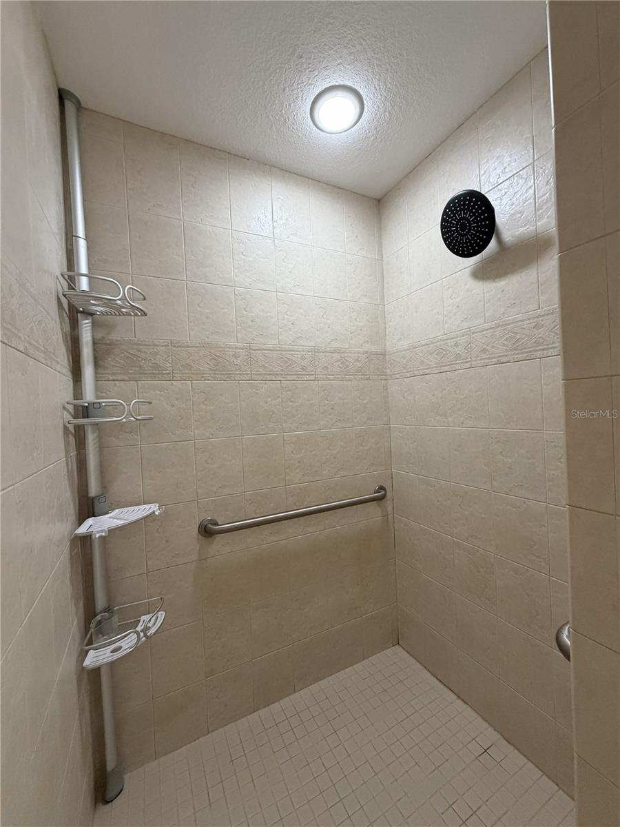 PORT CHARLOTTE SUB 10 - Residential Lease