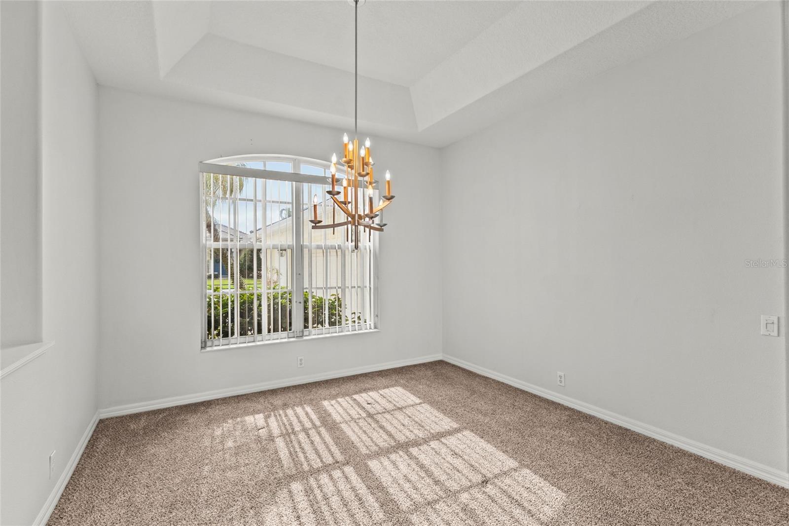 PELICAN POINTE GOLF & COUNTRY CLUB - Residential