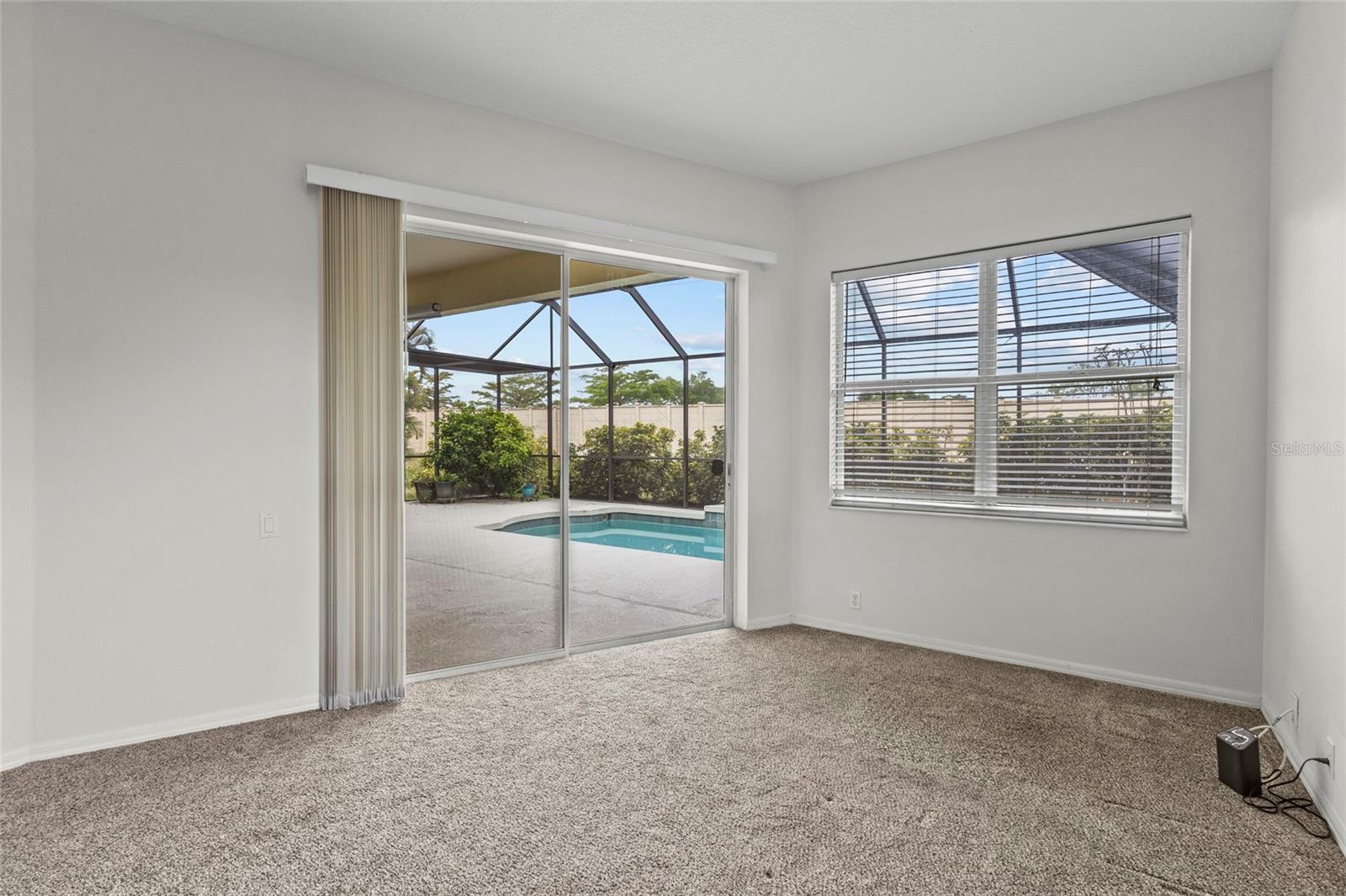 PELICAN POINTE GOLF & COUNTRY CLUB - Residential