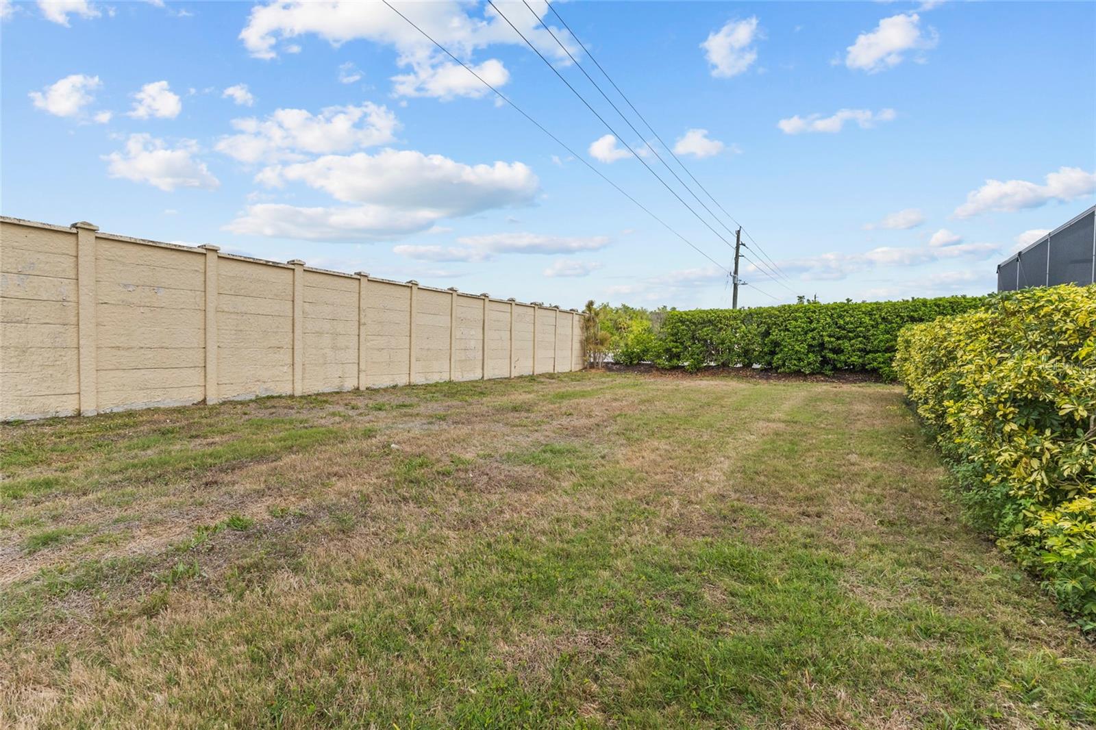 PELICAN POINTE GOLF & COUNTRY CLUB - Residential