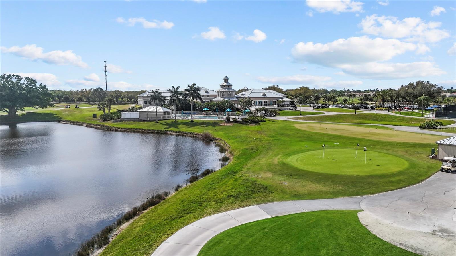 PELICAN POINTE GOLF & COUNTRY CLUB - Residential