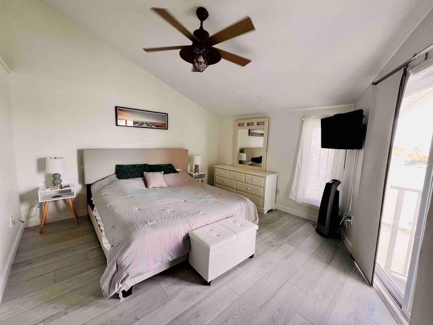 BAY BREEZE CONDO - Residential