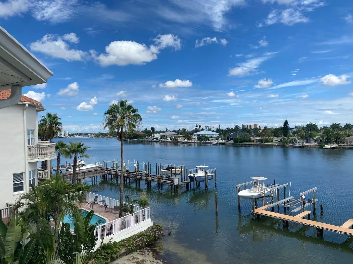 BAY BREEZE CONDO - Residential