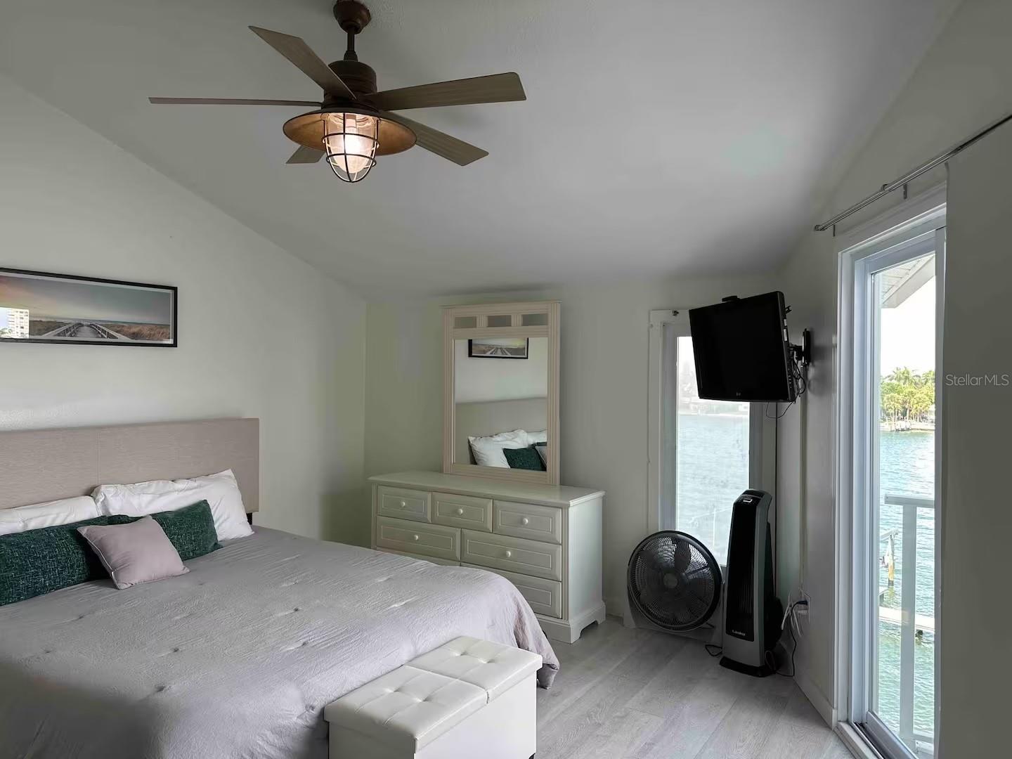 BAY BREEZE CONDO - Residential