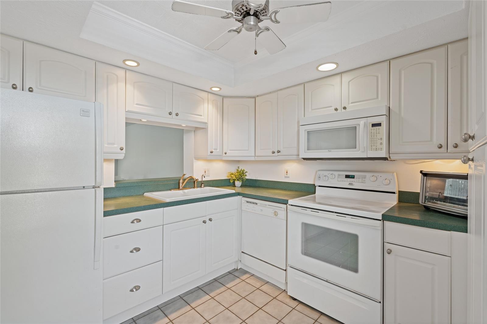 2621 COVE CAY DRIVE 407