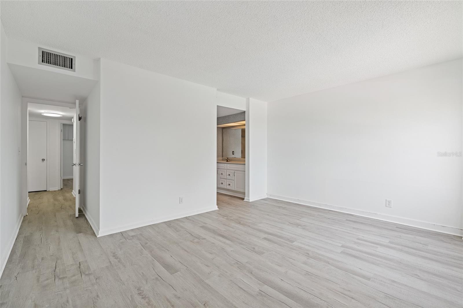 2621 COVE CAY DRIVE 407