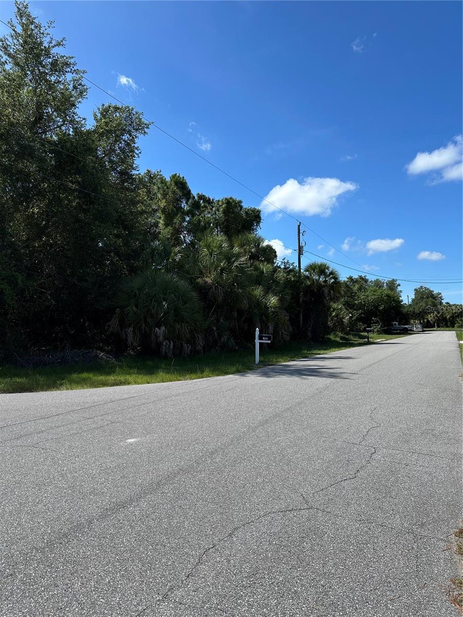 CLOVELON STREET, NORTH PORT, FL, 34291 1 CLOVELON STREET