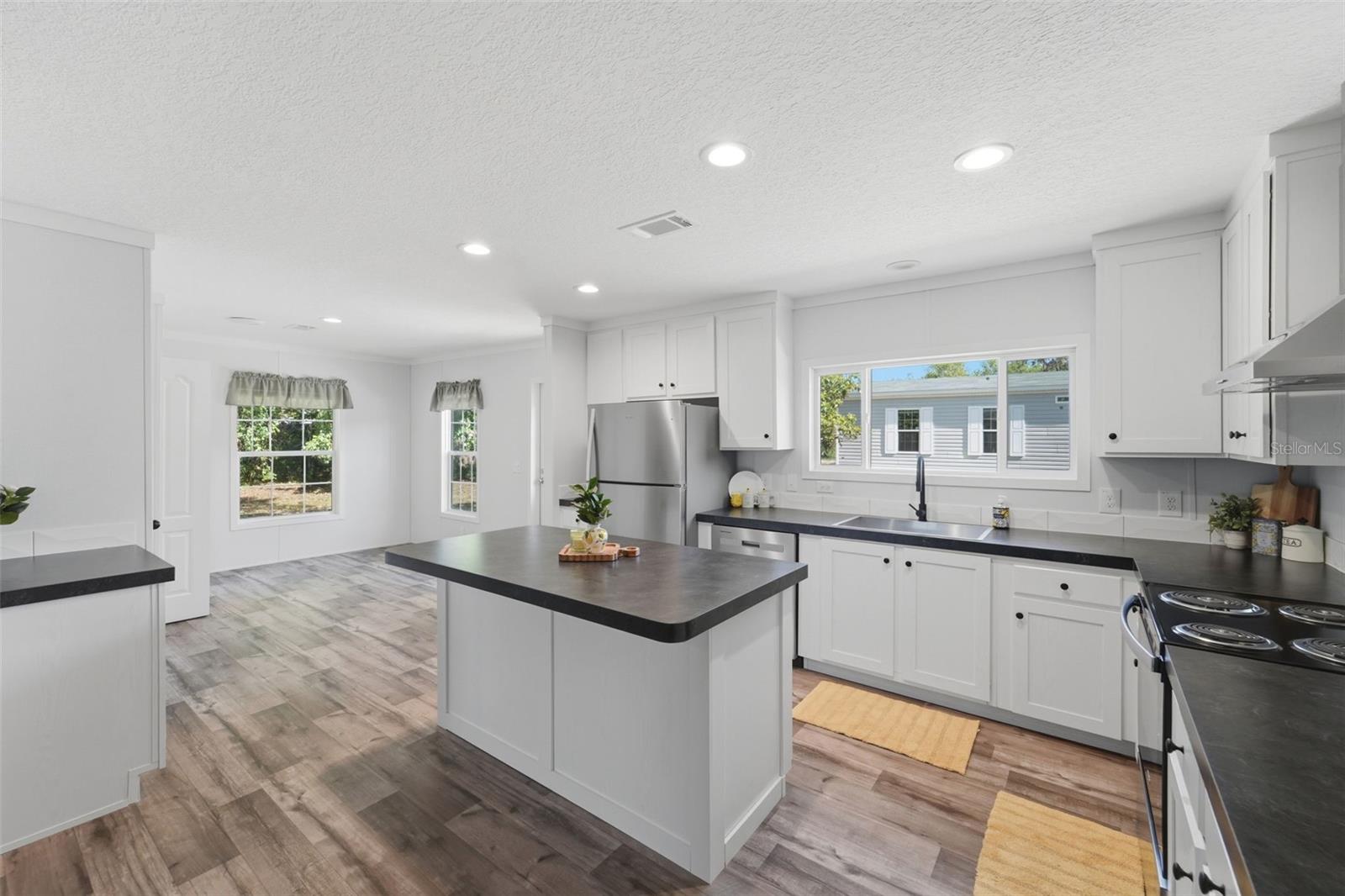HIGHLAND LAKES - Residential