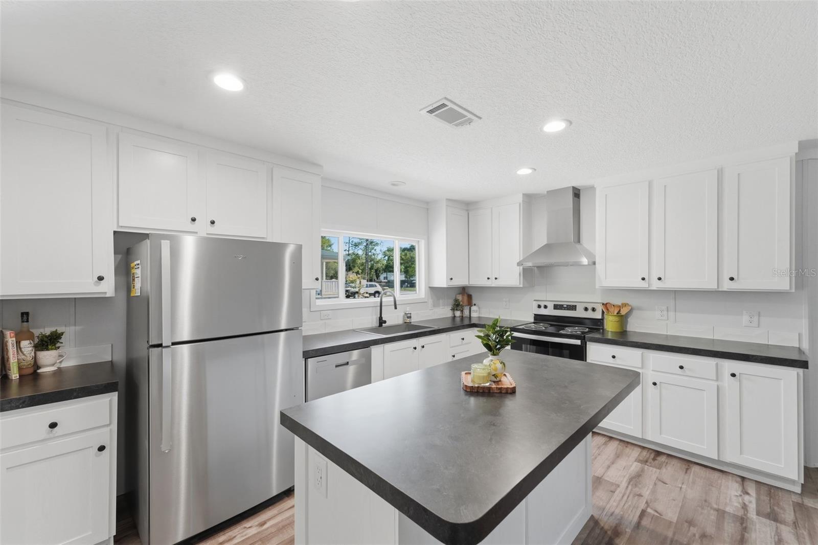 HIGHLAND LAKES - Residential