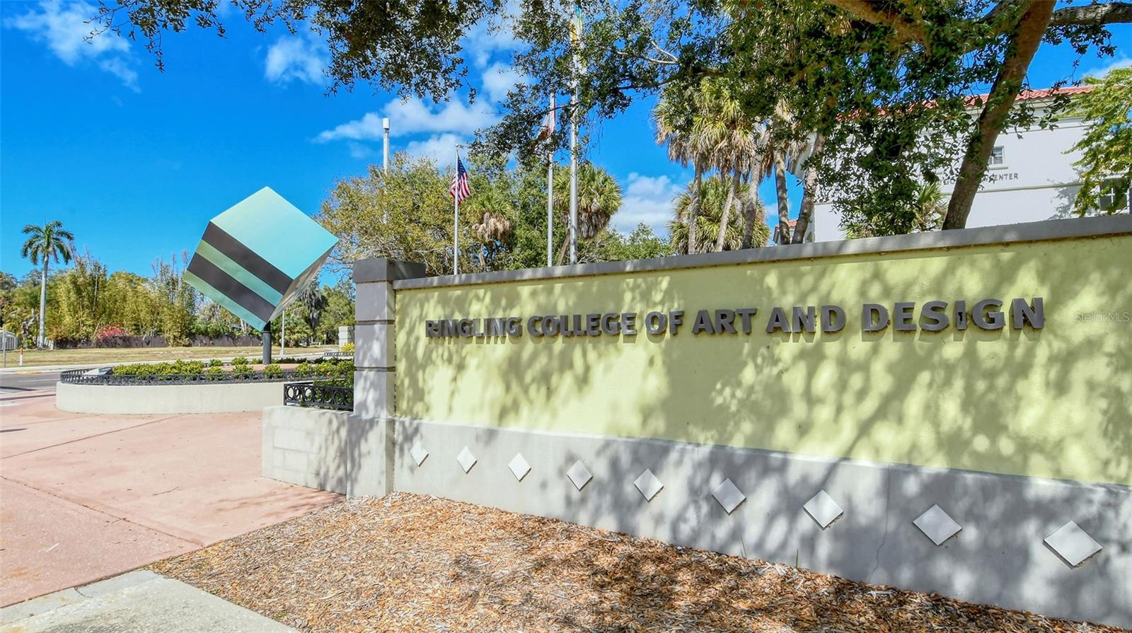 BARRINGTON WOODS - Residential