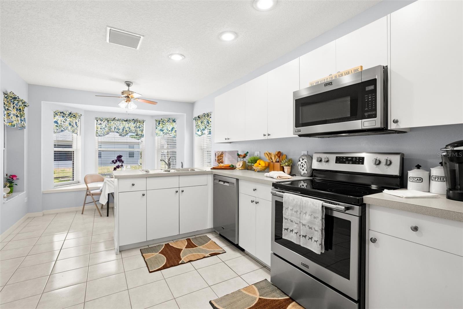 GULL-AIRE VILLAGE PH 2C - Residential