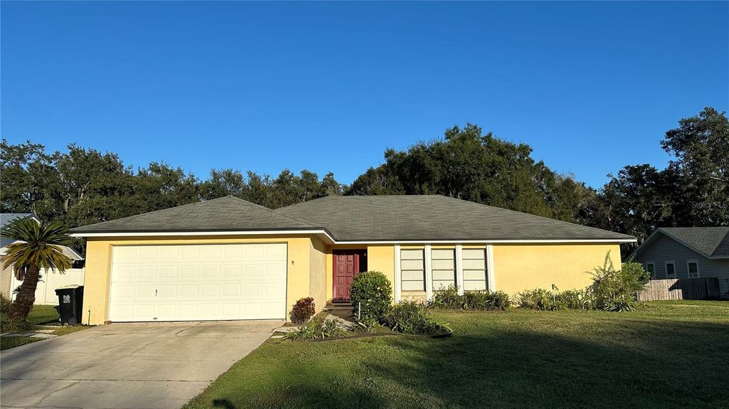 Photo of 5120 Forestgreen Drive W, Lakeland, FL 33811 (MLS # L4956655)