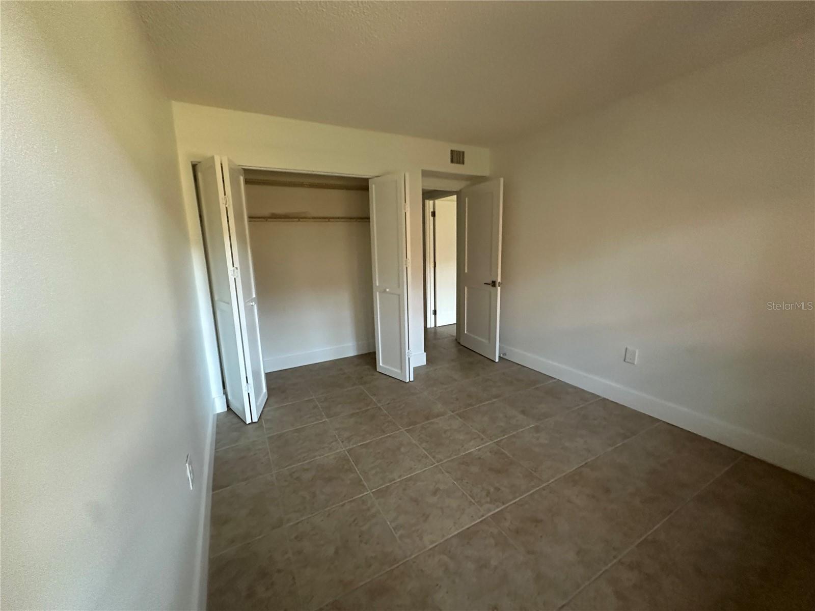 COVE SPGS CONDO - Residential