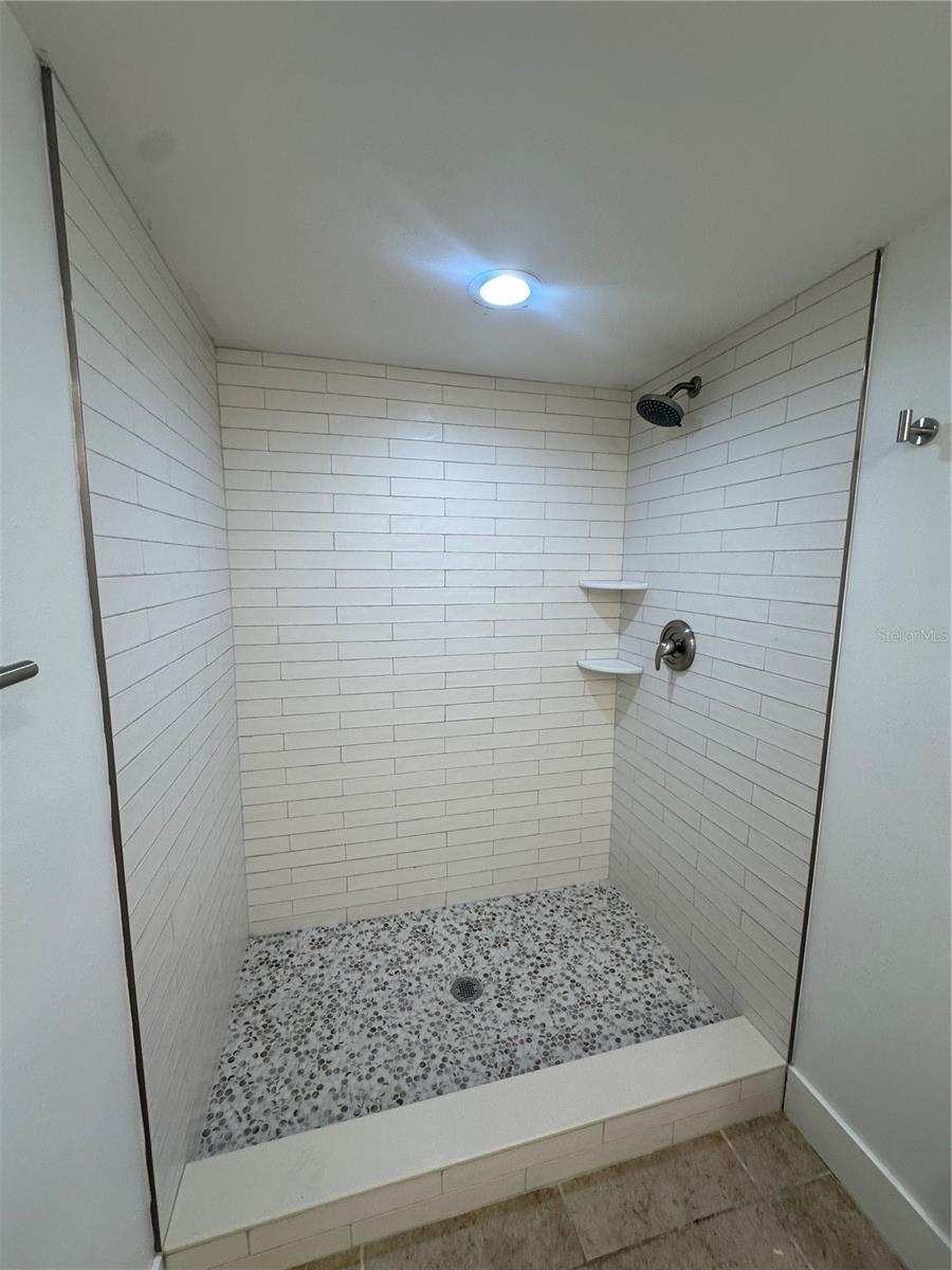 COVE SPGS CONDO - Residential