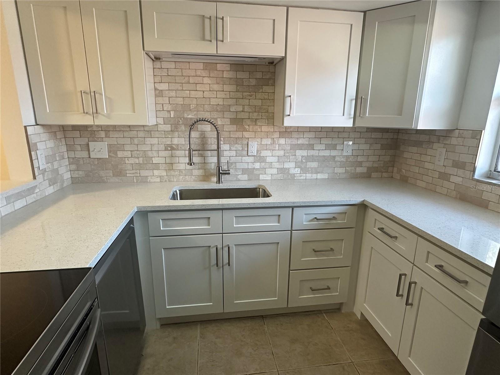 COVE SPGS CONDO - Residential