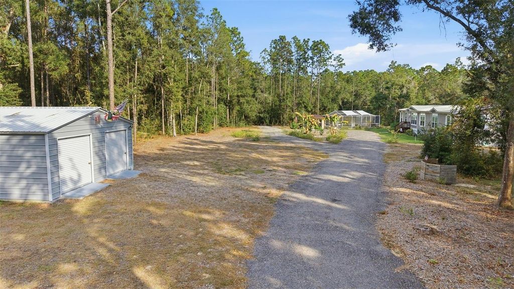 Photo of 6170 La Pine Road, Brooksville, FL 34602 (MLS # TB8449277)