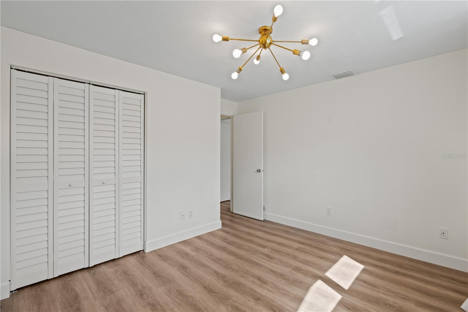 COLLEGE PARK - Residential