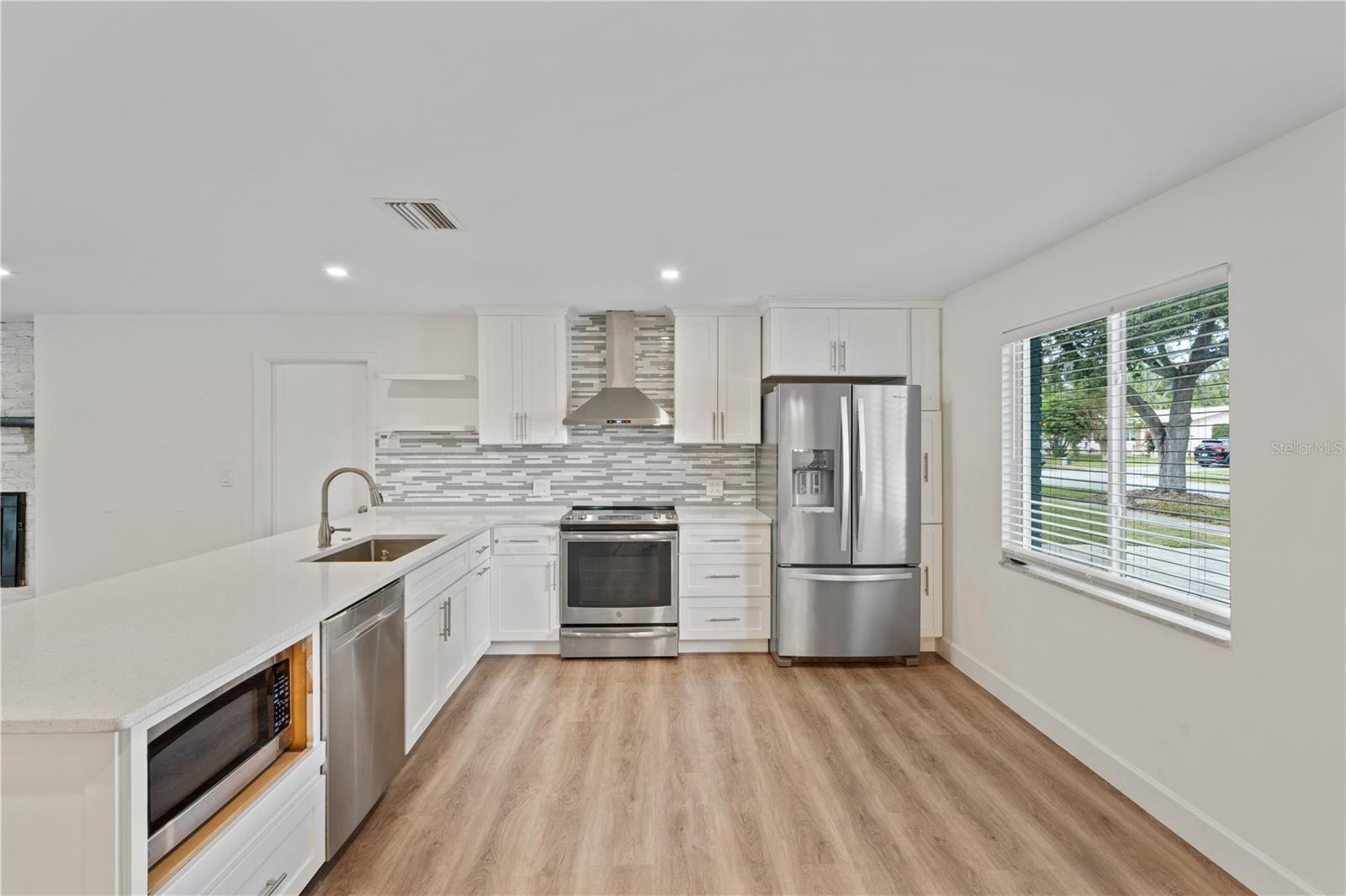 COLLEGE PARK - Residential