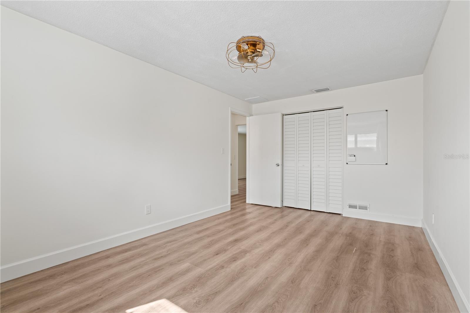 COLLEGE PARK - Residential