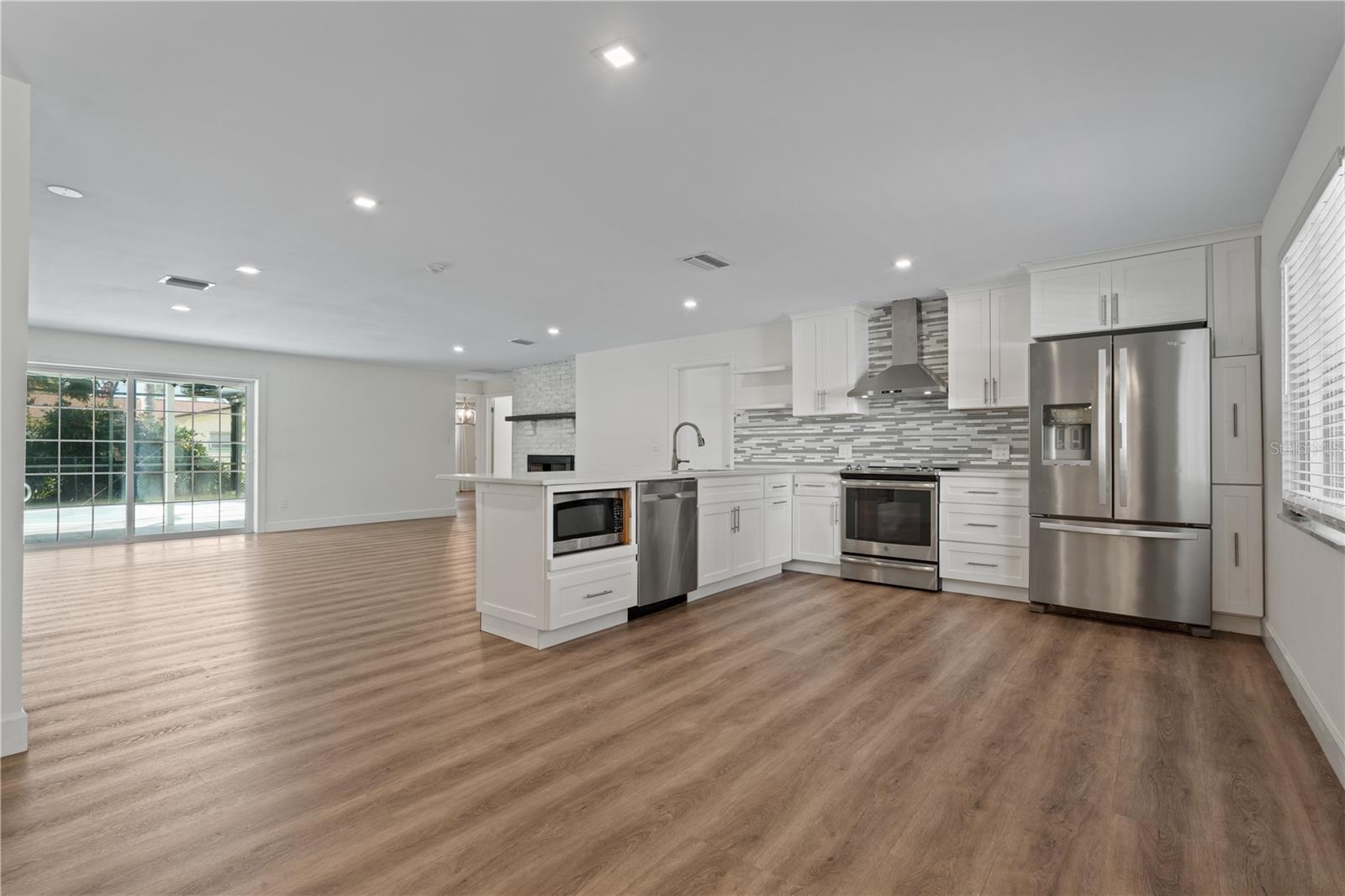 COLLEGE PARK - Residential