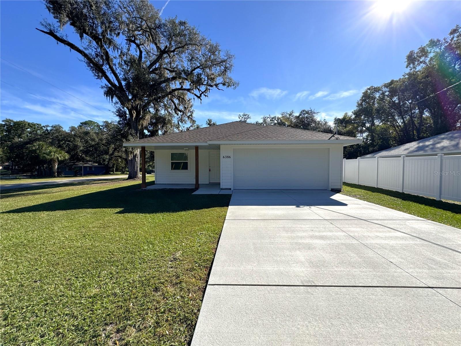 INVERNESS HIGHLANDS WEST - Residential Lease