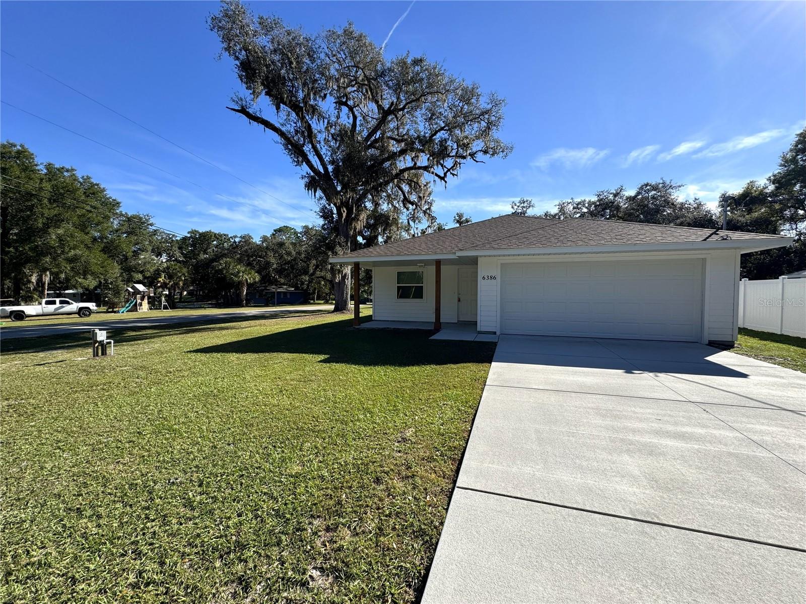 INVERNESS HIGHLANDS WEST - Residential Lease