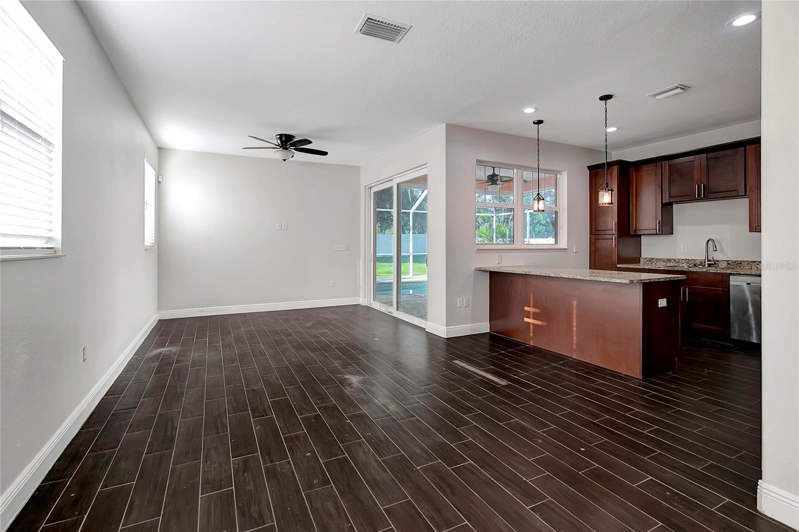 TODDS TERRACE SUB - Residential Lease