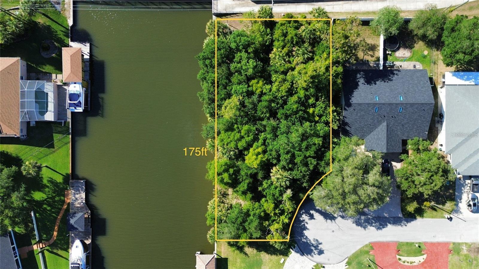 252 CORAL REEF COURT N