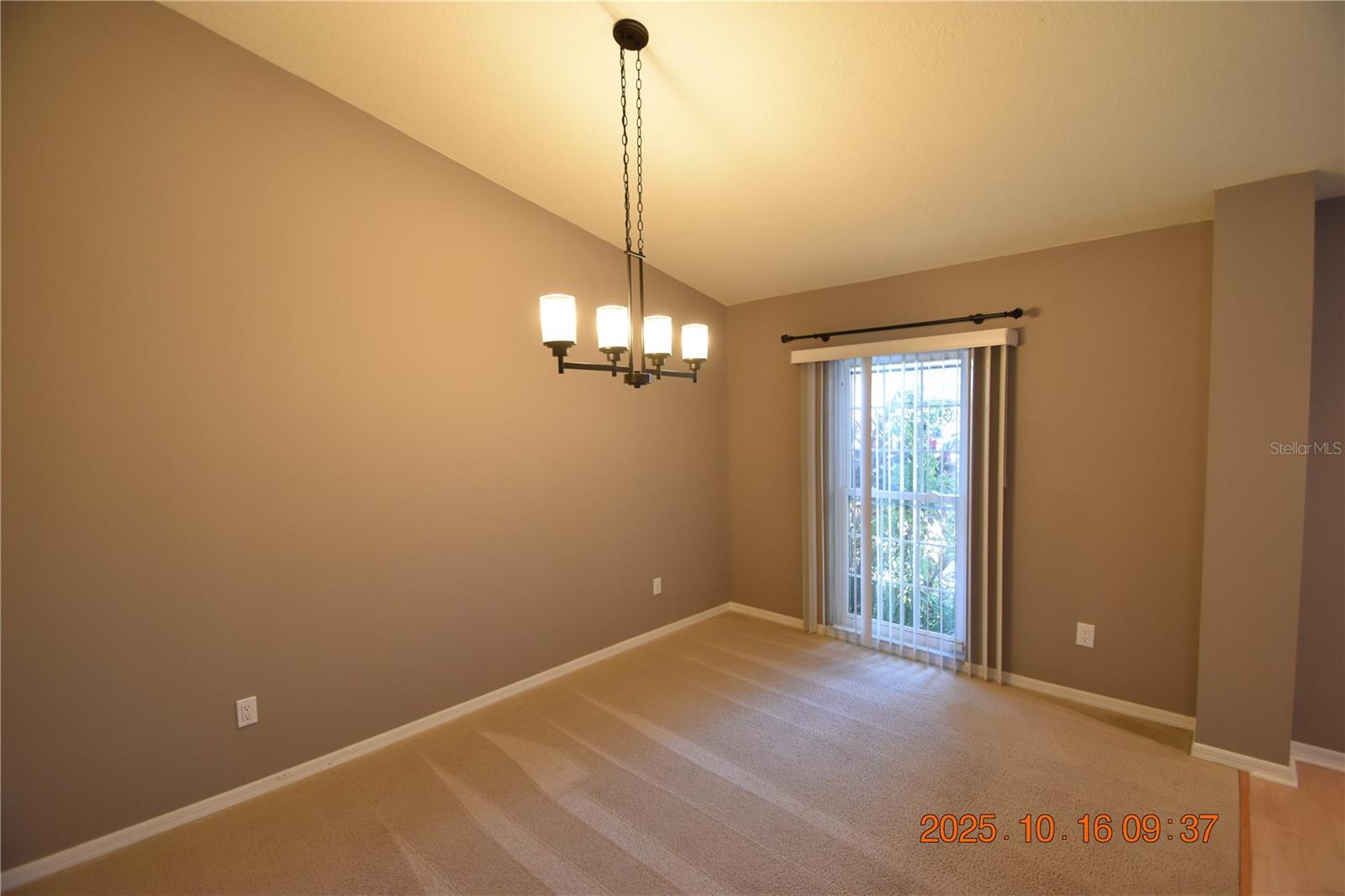 BUCKHORN FOURTH ADD UNIT - Residential Lease