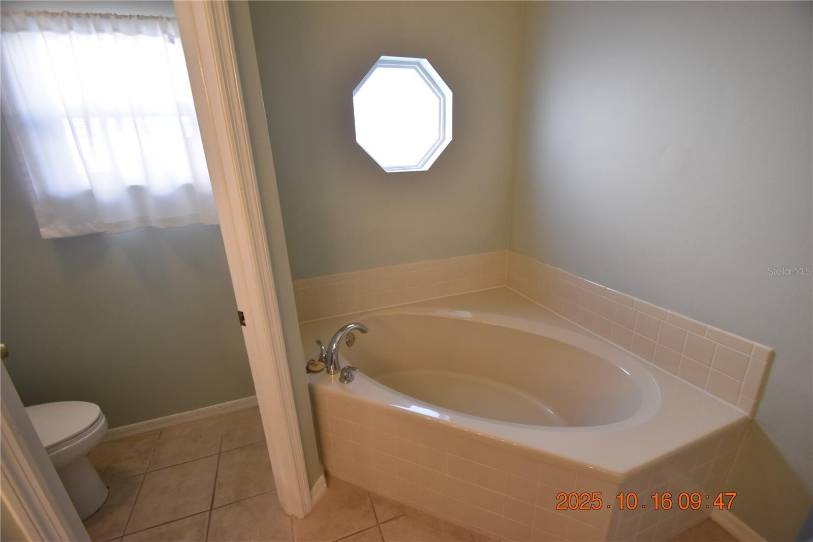 BUCKHORN FOURTH ADD UNIT - Residential Lease