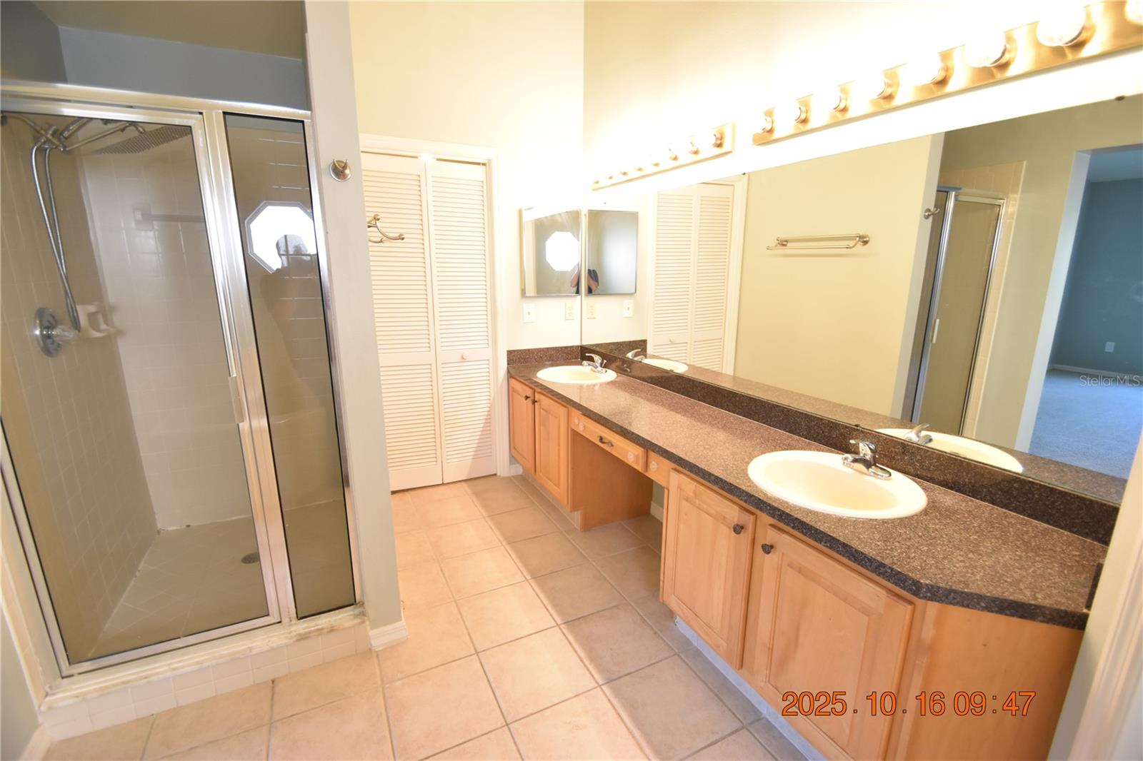 BUCKHORN FOURTH ADD UNIT - Residential Lease