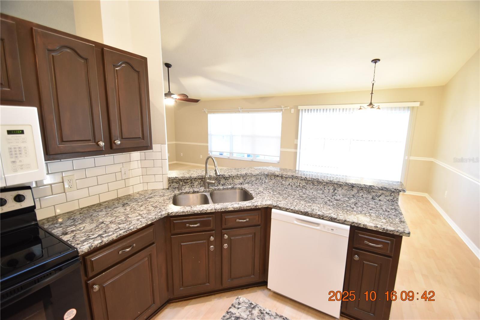 BUCKHORN FOURTH ADD UNIT - Residential Lease