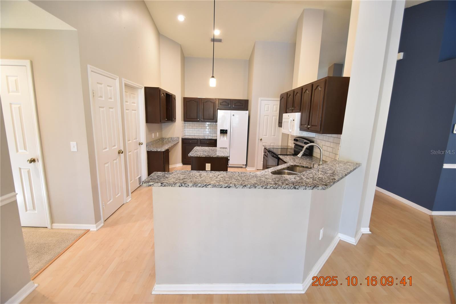 BUCKHORN FOURTH ADD UNIT - Residential Lease