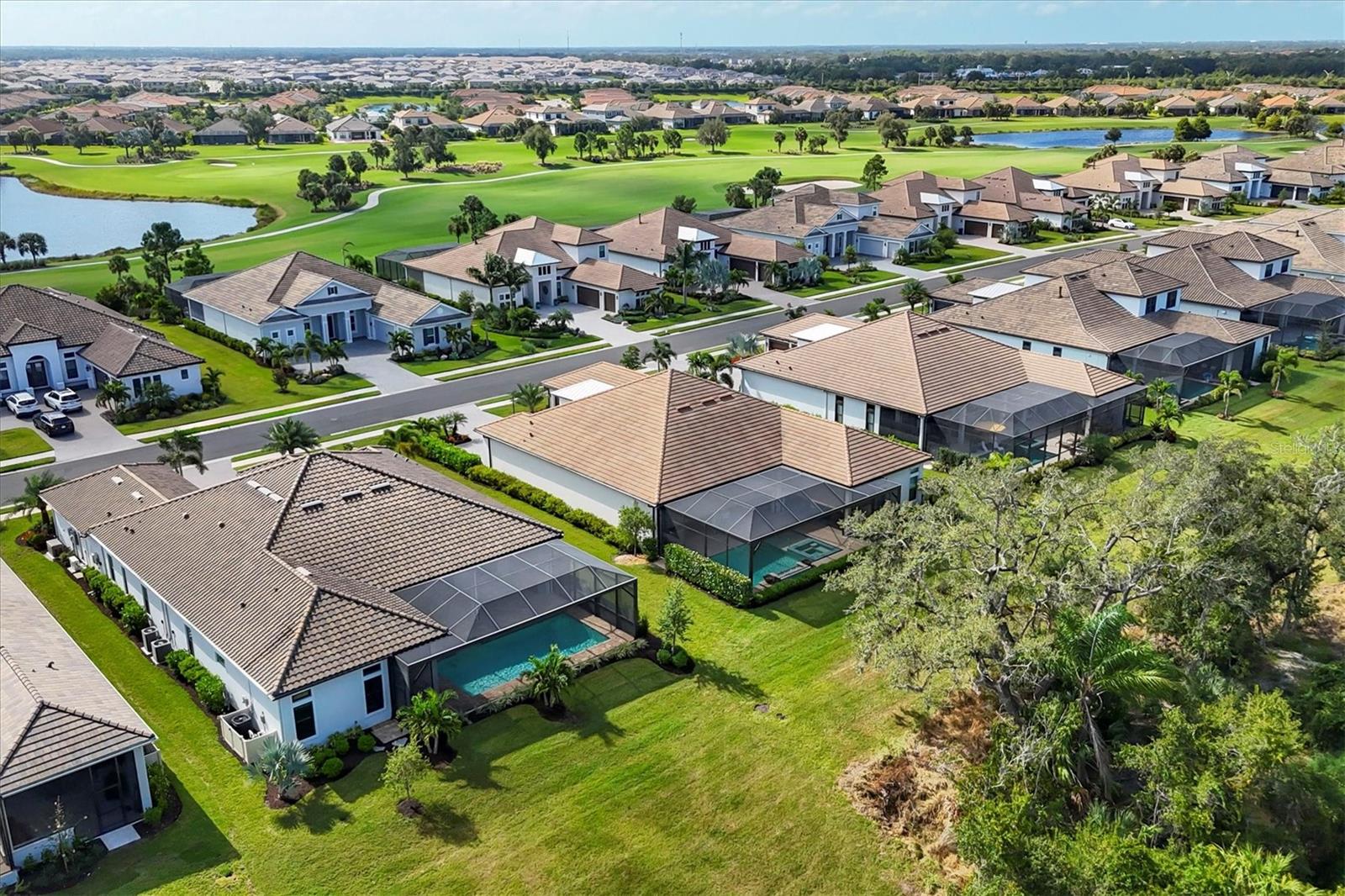 AZARIO ESPLANADE PH II SUBPH A, B & C - Residential