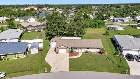 A home in PORT CHARLOTTE