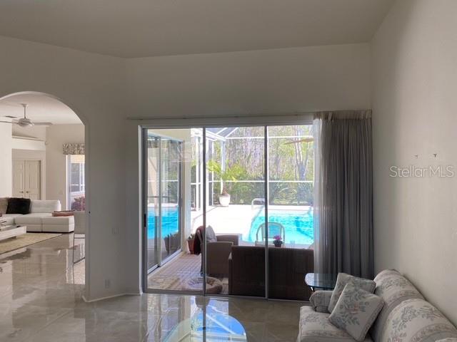 1208 ARLINBROOK DRIVE