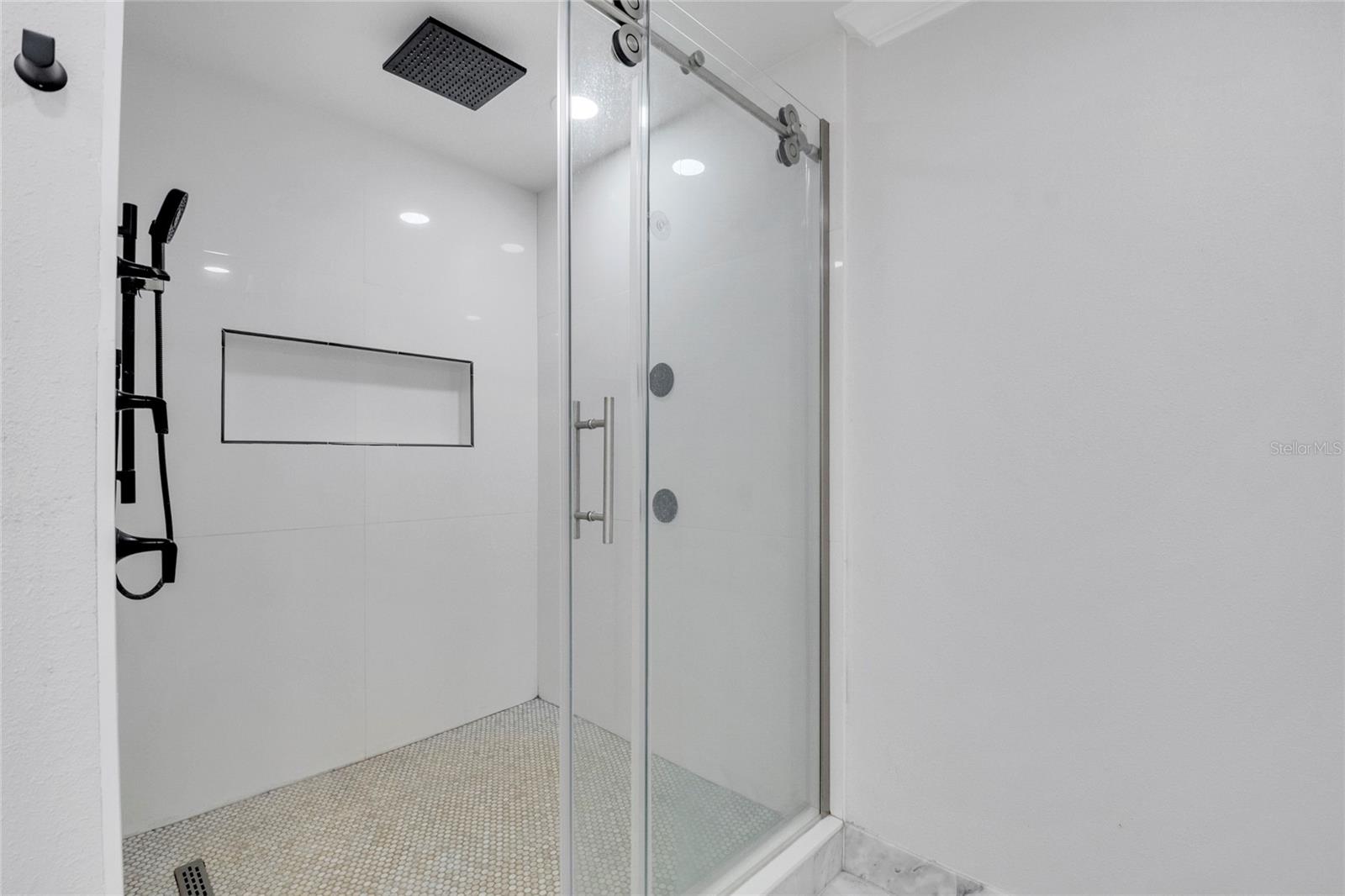 LAKE BUTLER ESTATES - Residential