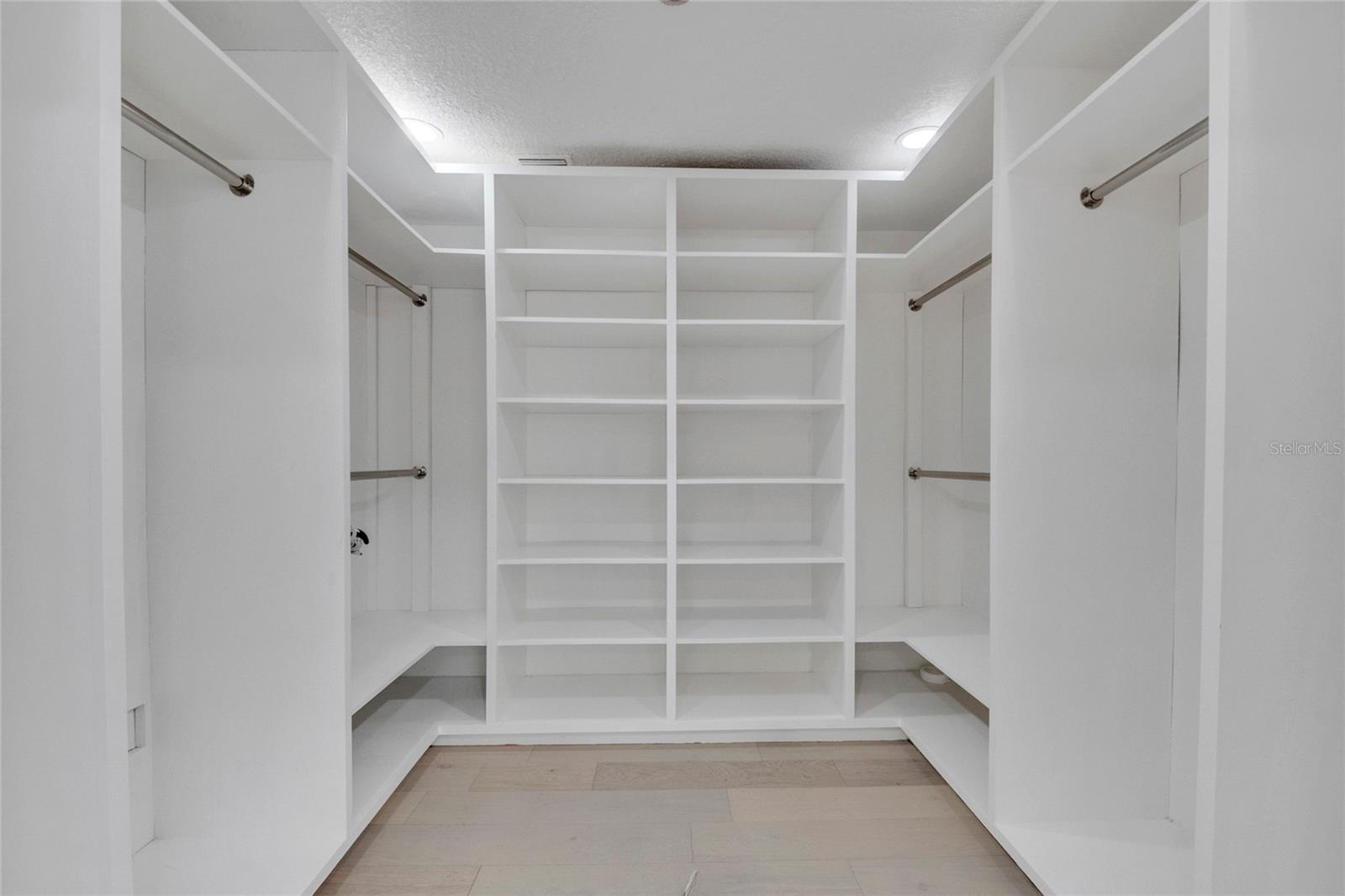 LAKE BUTLER ESTATES - Residential