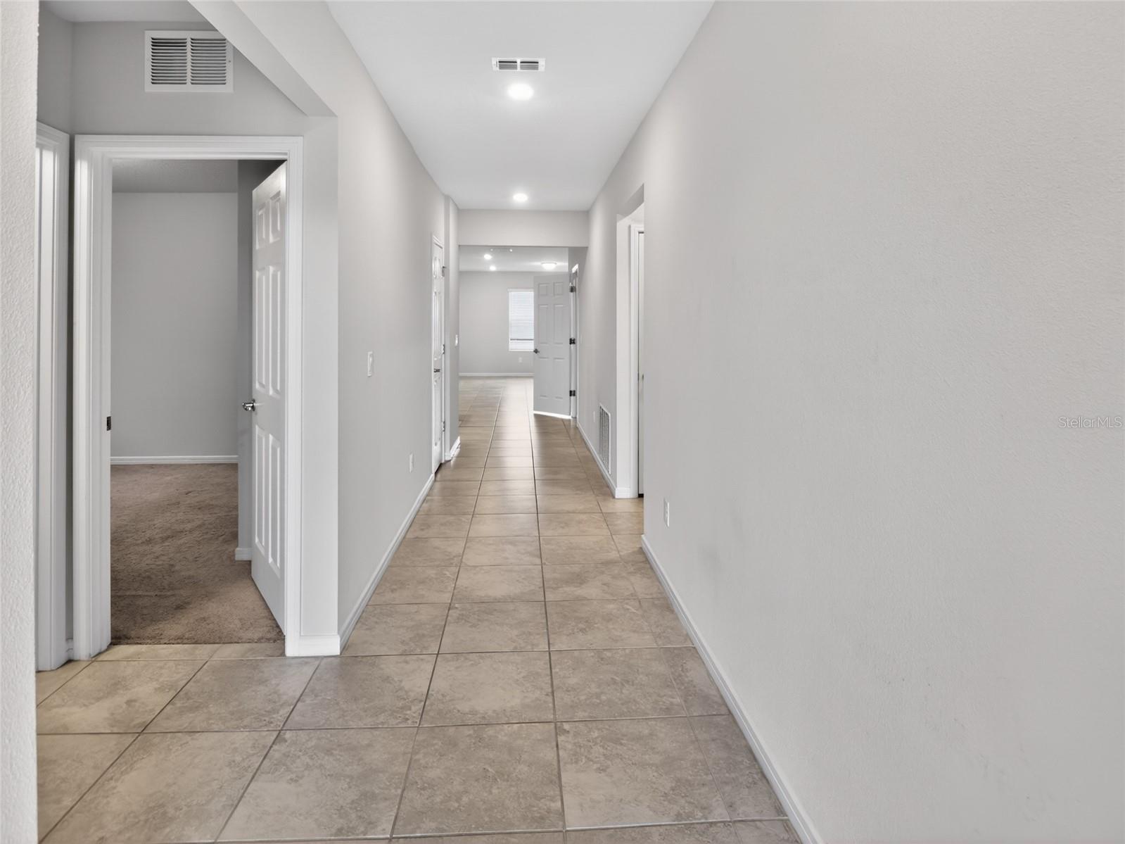 FOREST LAKE - Residential Lease