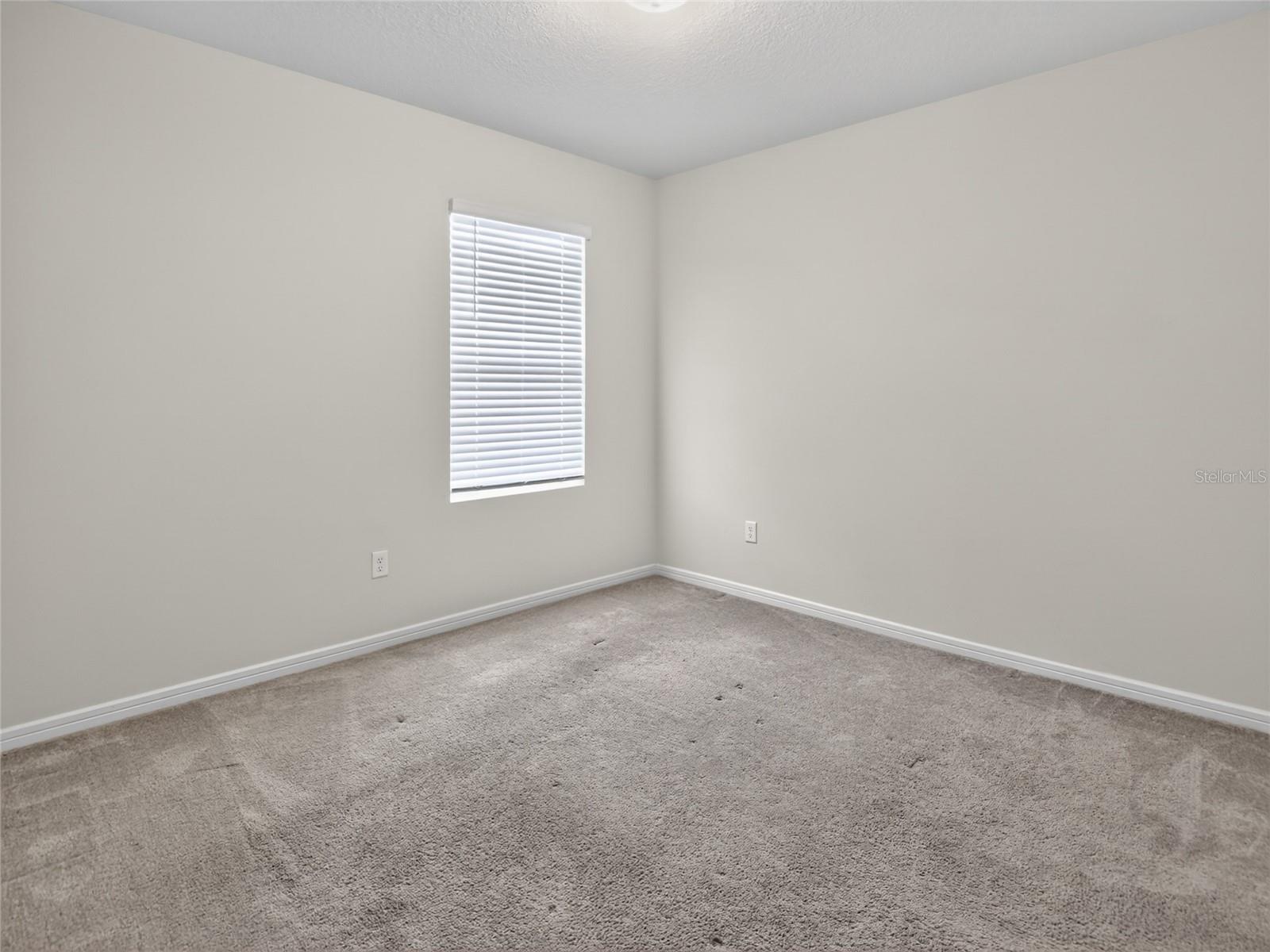 FOREST LAKE - Residential Lease