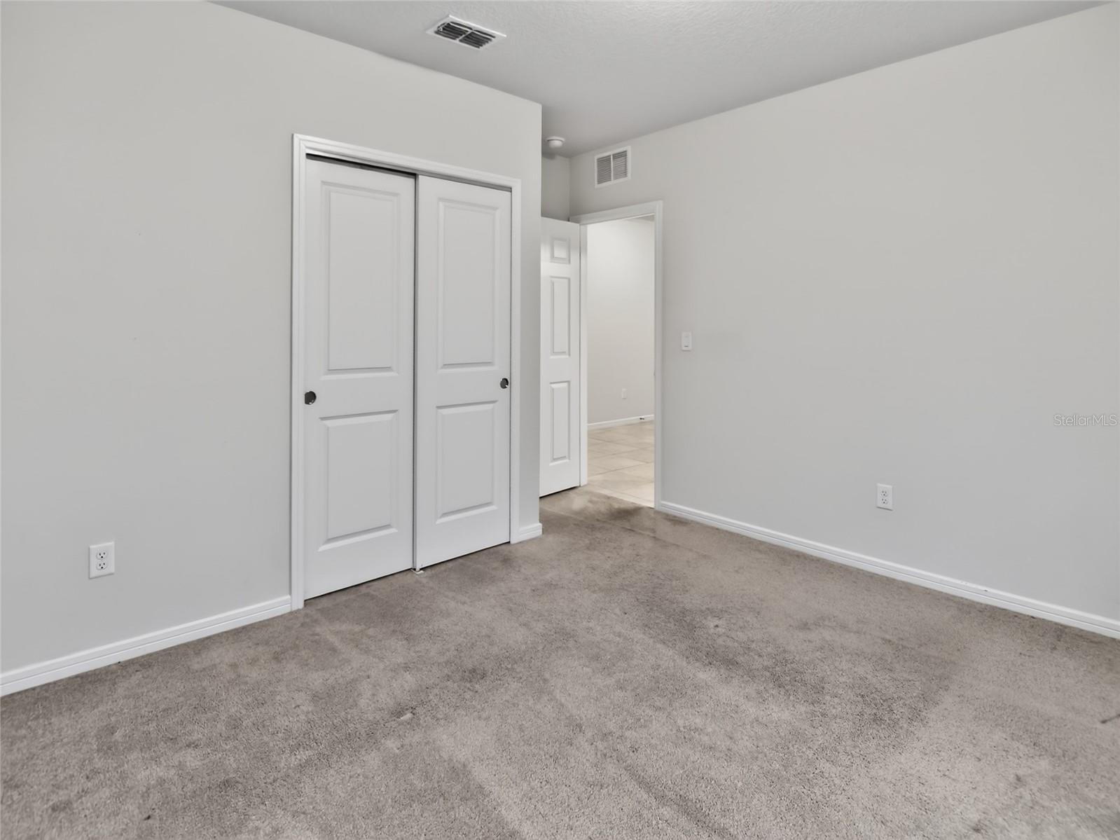 FOREST LAKE - Residential Lease