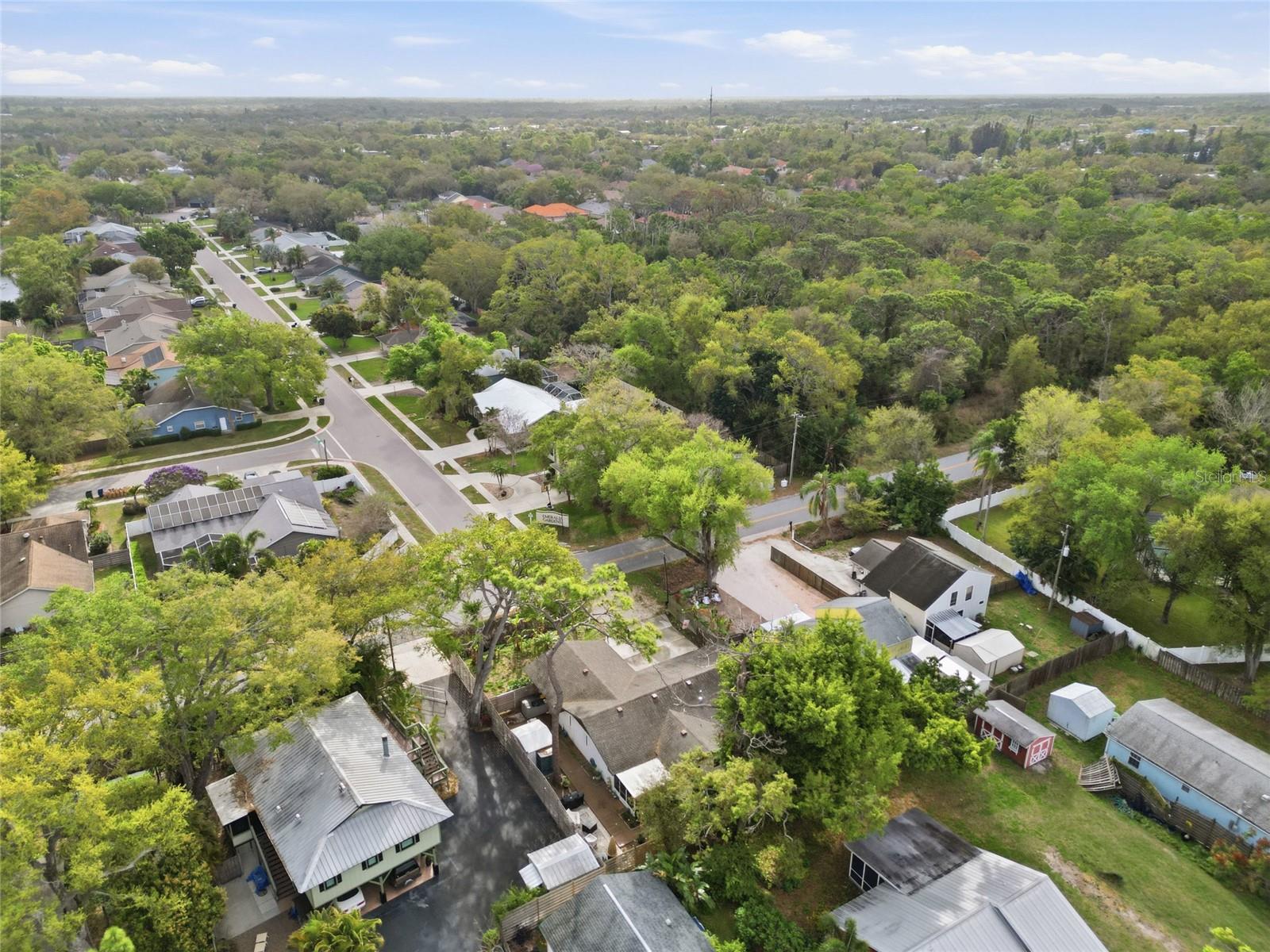 SARASOTA HIGHLANDS - Residential