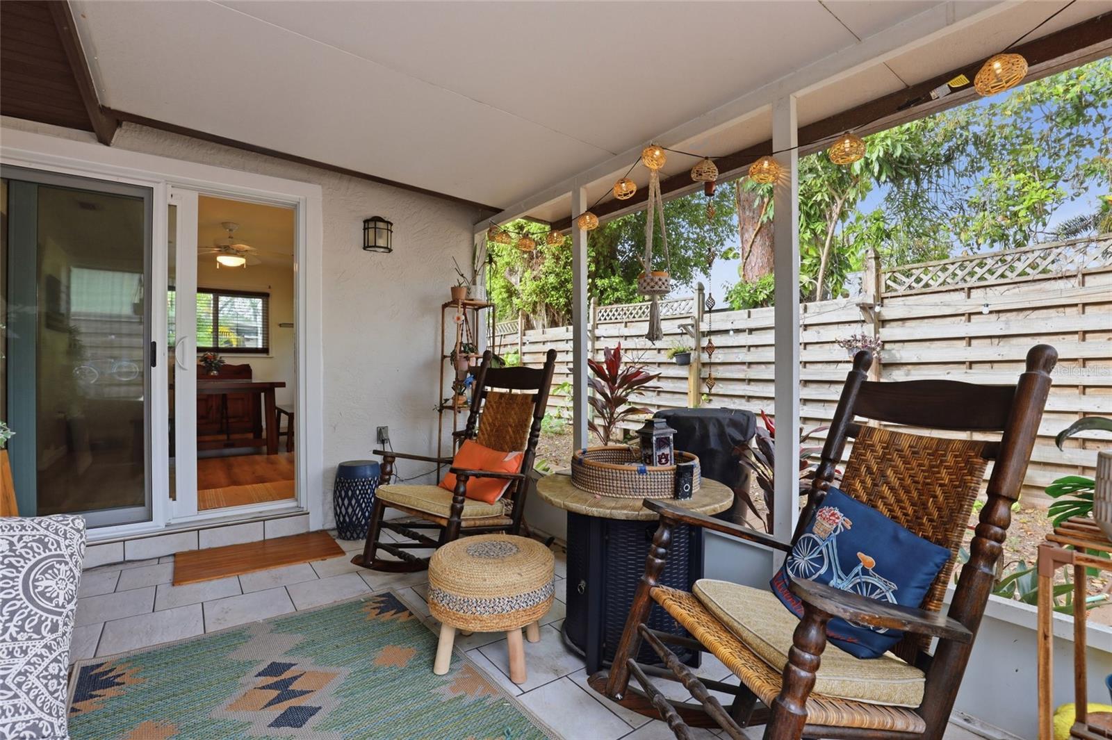 SARASOTA HIGHLANDS - Residential