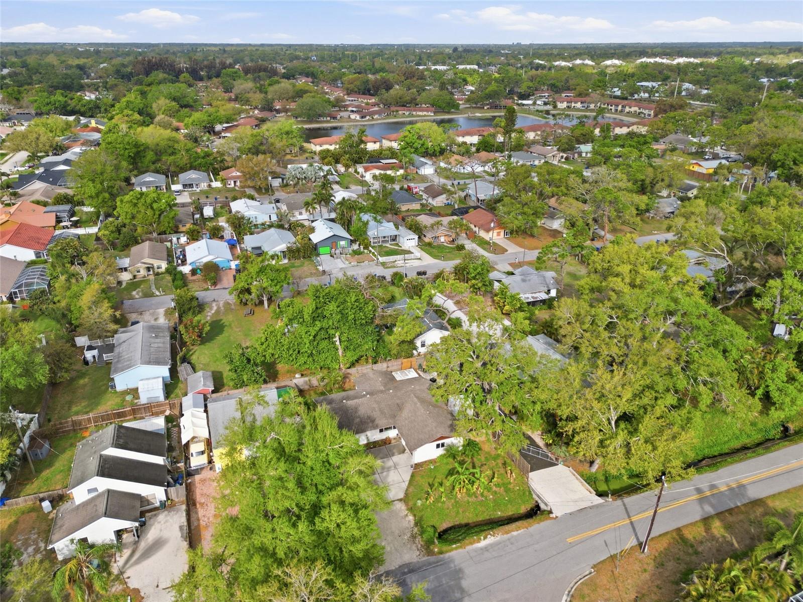 SARASOTA HIGHLANDS - Residential