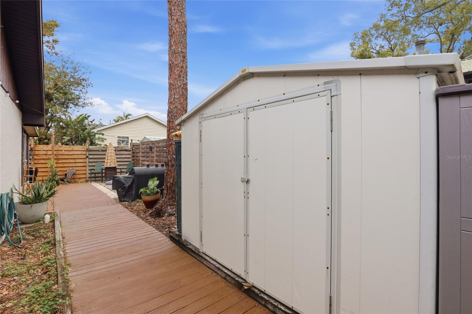 SARASOTA HIGHLANDS - Residential