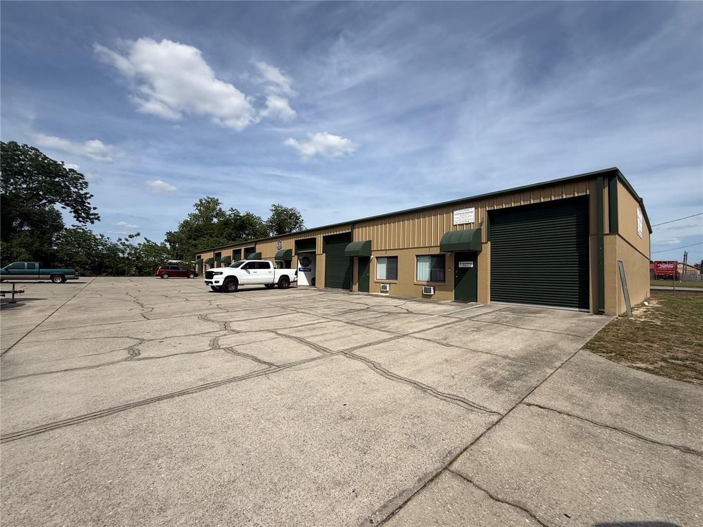 Photo of 3965 SE 45th Court #4, Ocala, FL 34480 (MLS # OM724282)