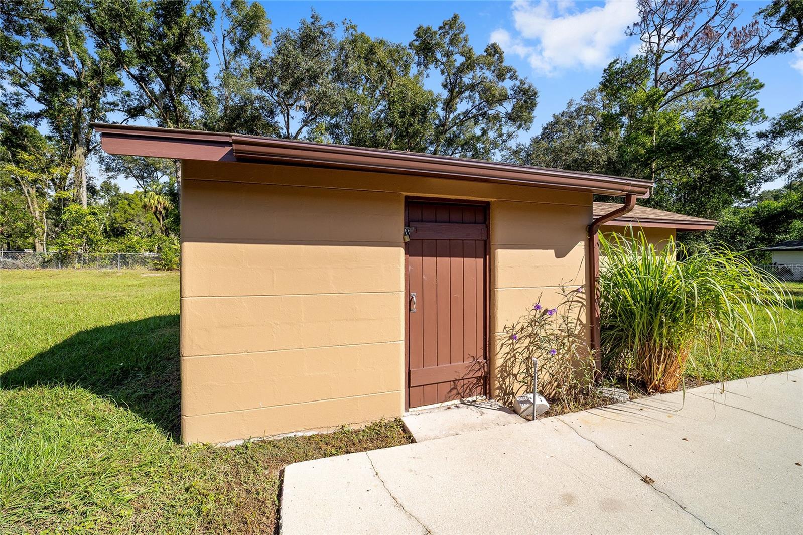 SPORTSMENS PARK - Commercial Sale